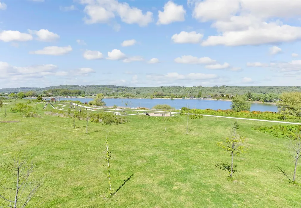 Surrounding Area - Maycock Place, Hythe, Kent - Wards of Kent