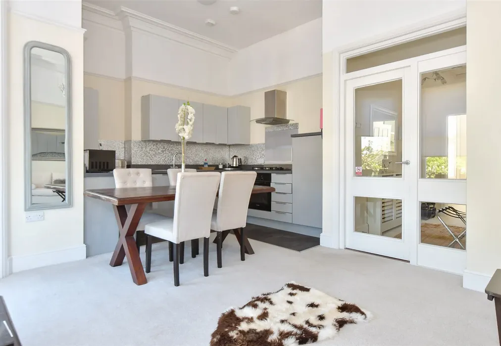 Kitchen/Living Room - Castle Street, Ryde, Isle of Wight - Wards of Kent