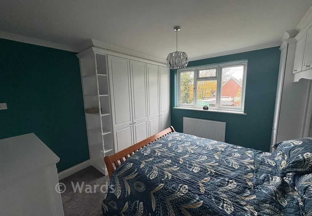 Bedroom 1 - London Road, Sittingbourne, Kent - Wards of Kent