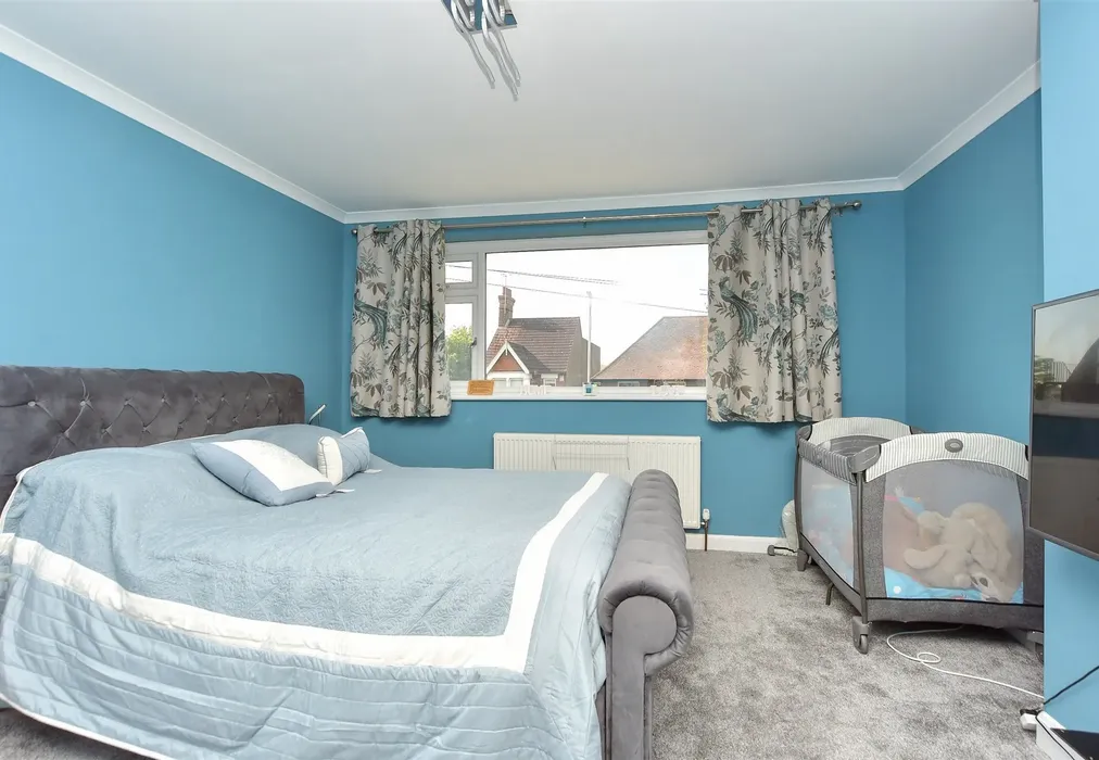 Bedroom 3 - London Road, Sittingbourne, Kent - Wards of Kent