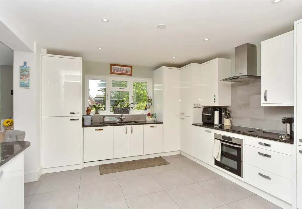 Kitchen - London Road, Sittingbourne, Kent - Wards of Kent