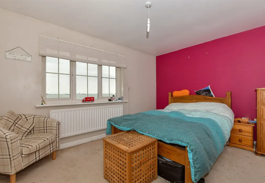 Bedroom 1 - Waterside Lane, Gillingham, Kent - Wards of Kent