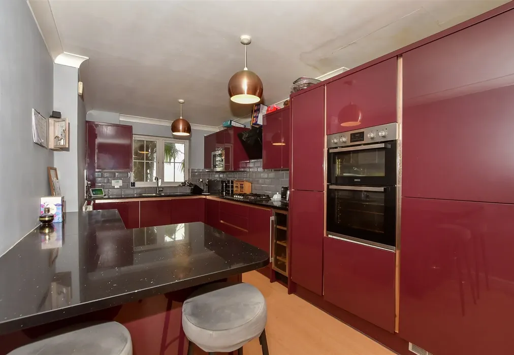 Kitchen - Waterside Lane, Gillingham, Kent - Wards of Kent