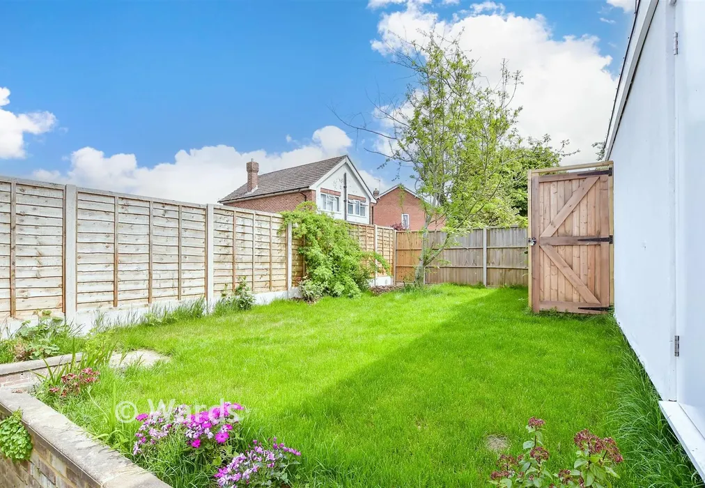 Rear Garden - Neal Road, West Kingsdown, Sevenoaks, Kent - Wards of Kent