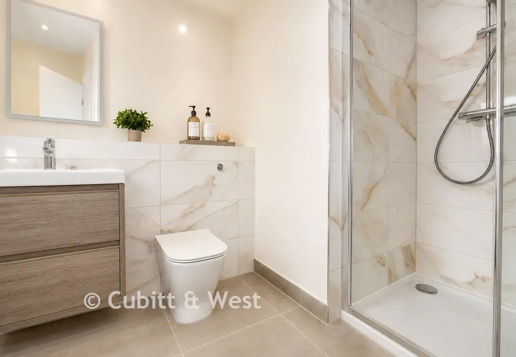 En-Suite 2 - The Orchards, Primrose Drive, Ridgewood, Uckfield, East Sussex - Wards of Kent