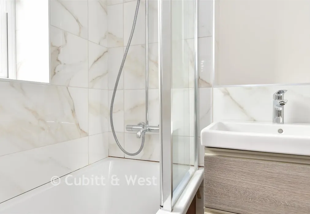 Internal Lifestyle Photograph - The Orchards, Primrose Drive, Ridgewood, Uckfield, East Sussex - Wards of Kent