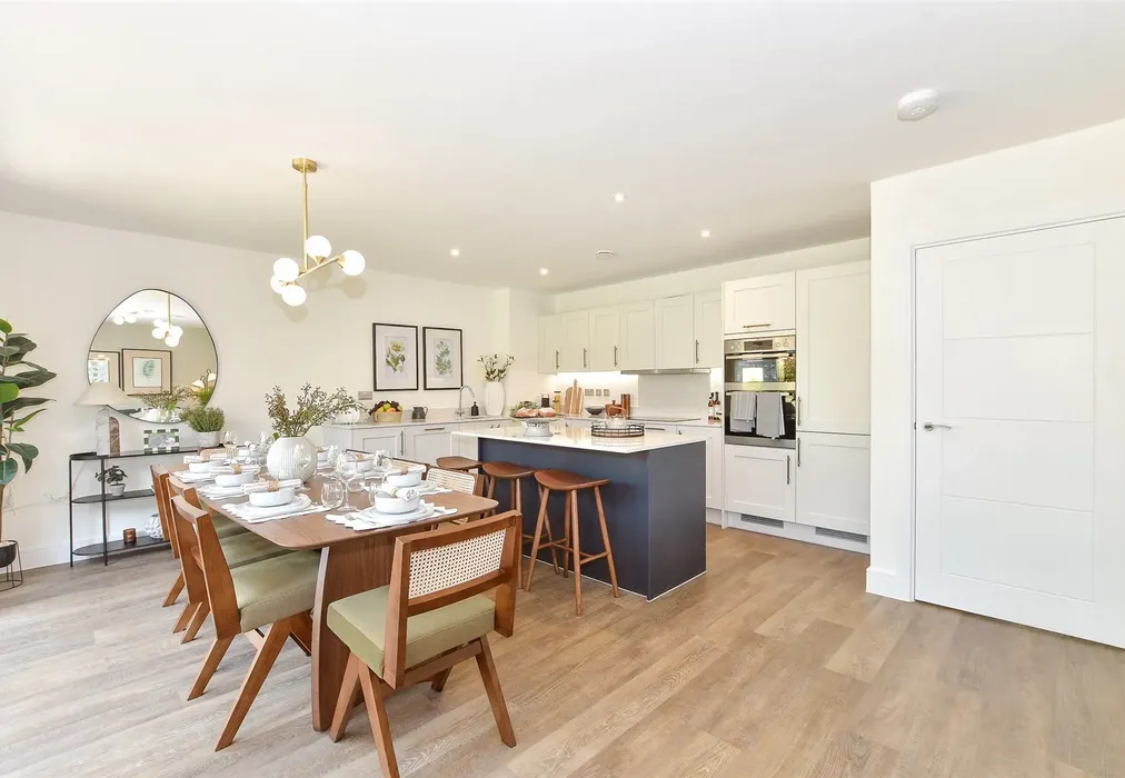Dining Area - Willowhurst, Temple Gate, Burgess Hill, West Sussex - Wards of Kent
