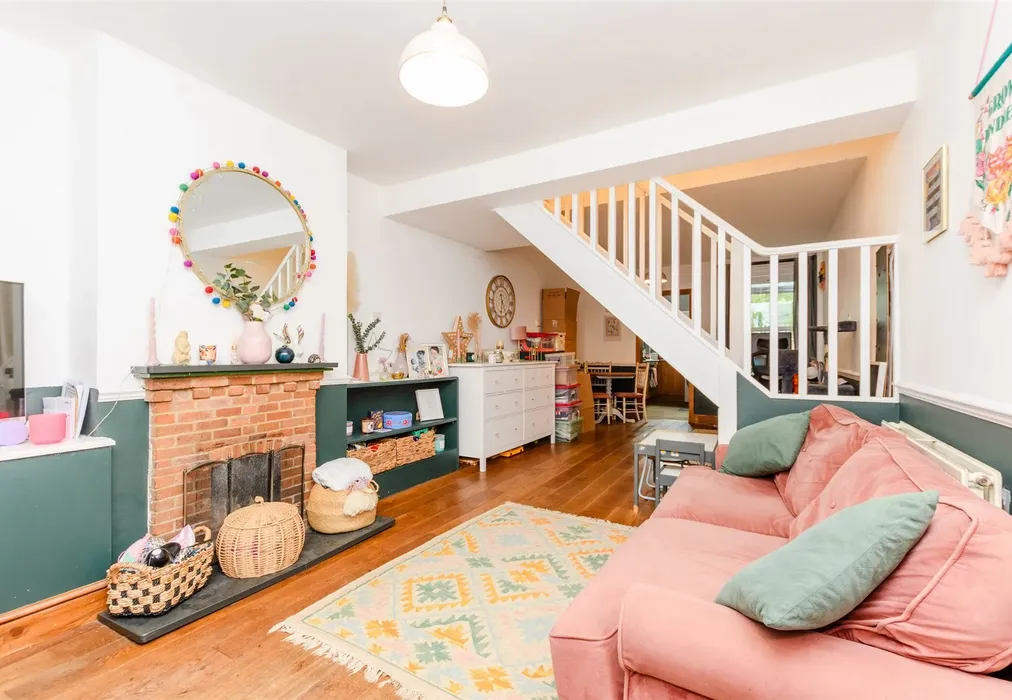 Lounge - London Road, Dunton Green, Sevenoaks, Kent - Wards of Kent