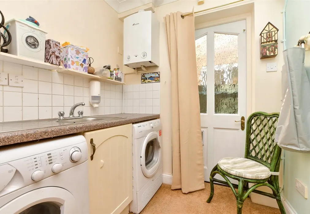 Utility Room - Camborne Road, South Sutton, Surrey - Wards of Kent