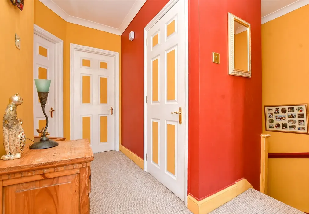 Landing - Camborne Road, South Sutton, Surrey - Wards of Kent