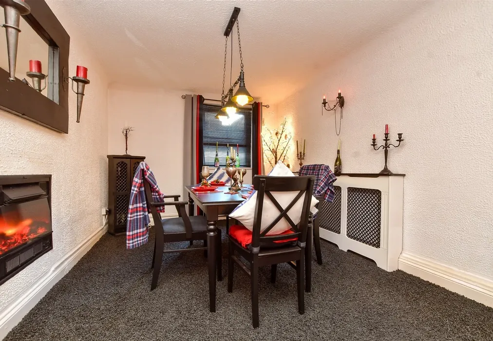Dining Area - Camborne Road, South Sutton, Surrey - Wards of Kent