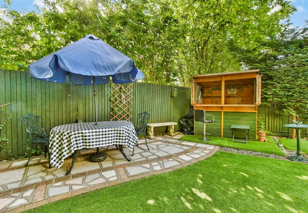 Rear Garden - Camborne Road, South Sutton, Surrey - Wards of Kent