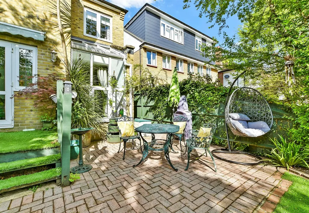 Patio / Decking - Camborne Road, South Sutton, Surrey - Wards of Kent