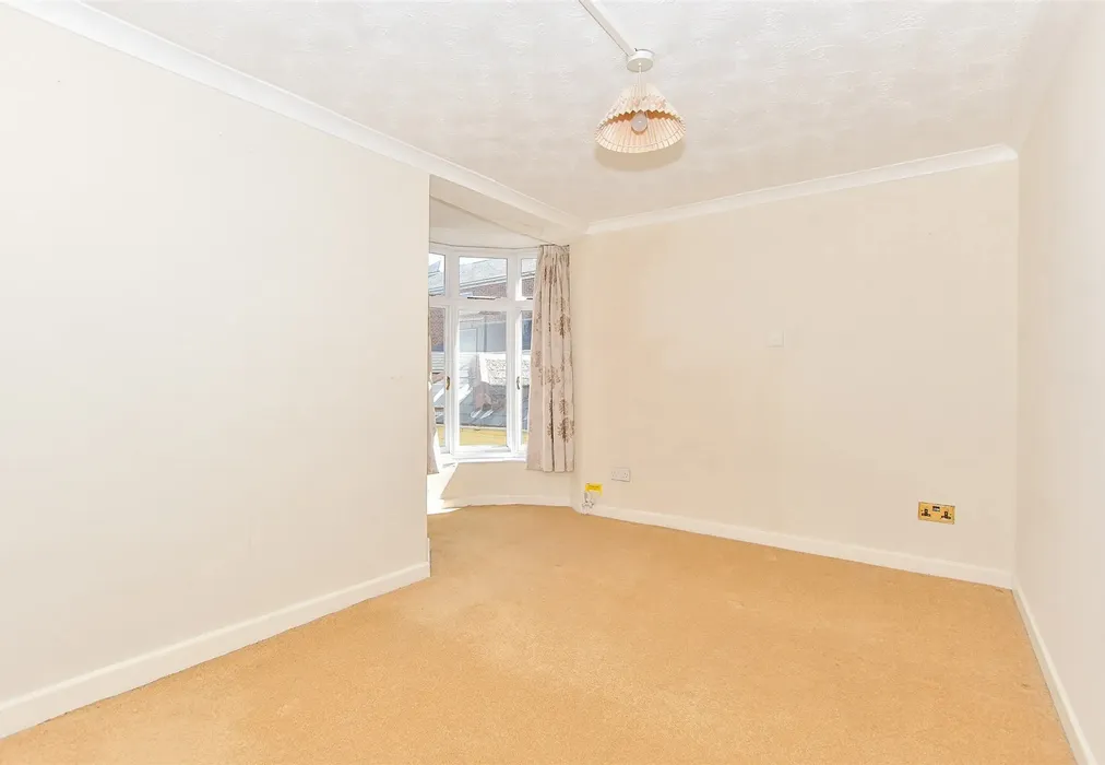 Bedroom 2 - Union Street, Ryde, Isle of Wight - Wards of Kent
