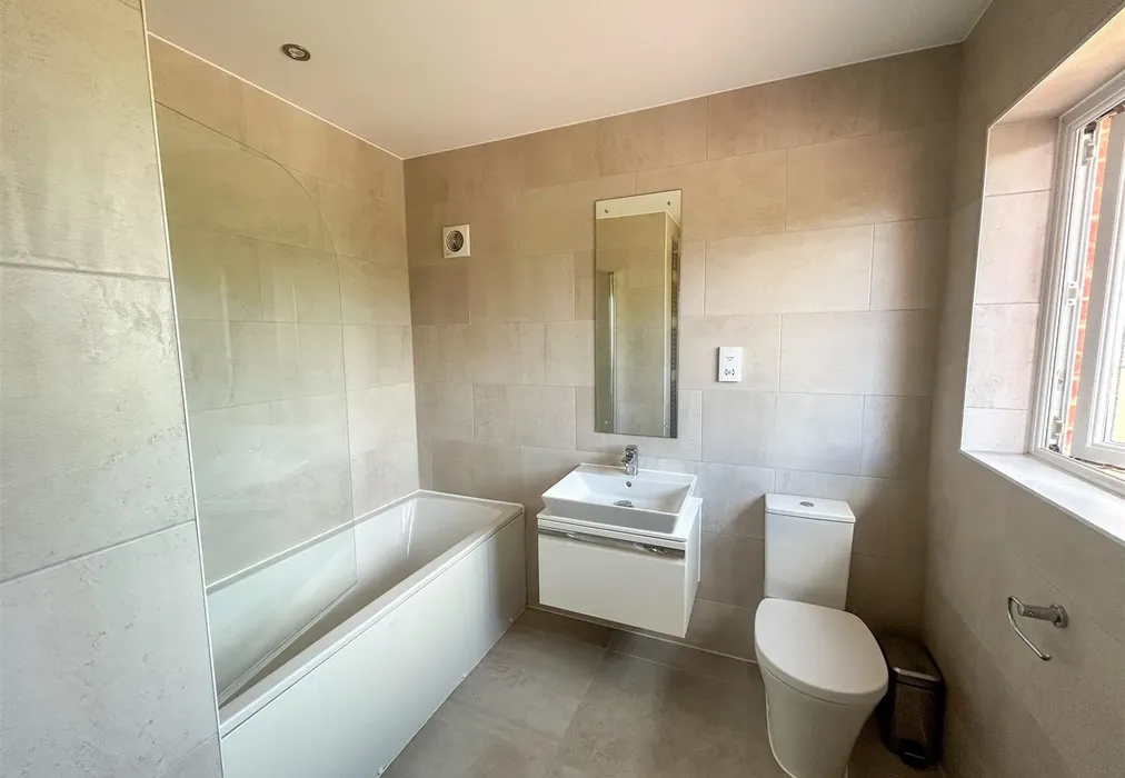 Bathroom - Archer Road, Marden, Tonbridge, Kent - Wards of Kent
