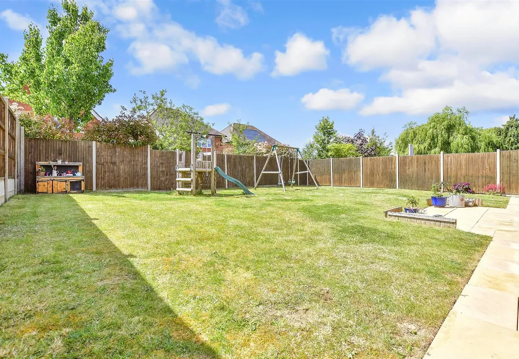Rear Garden - Archer Road, Marden, Tonbridge, Kent - Wards of Kent