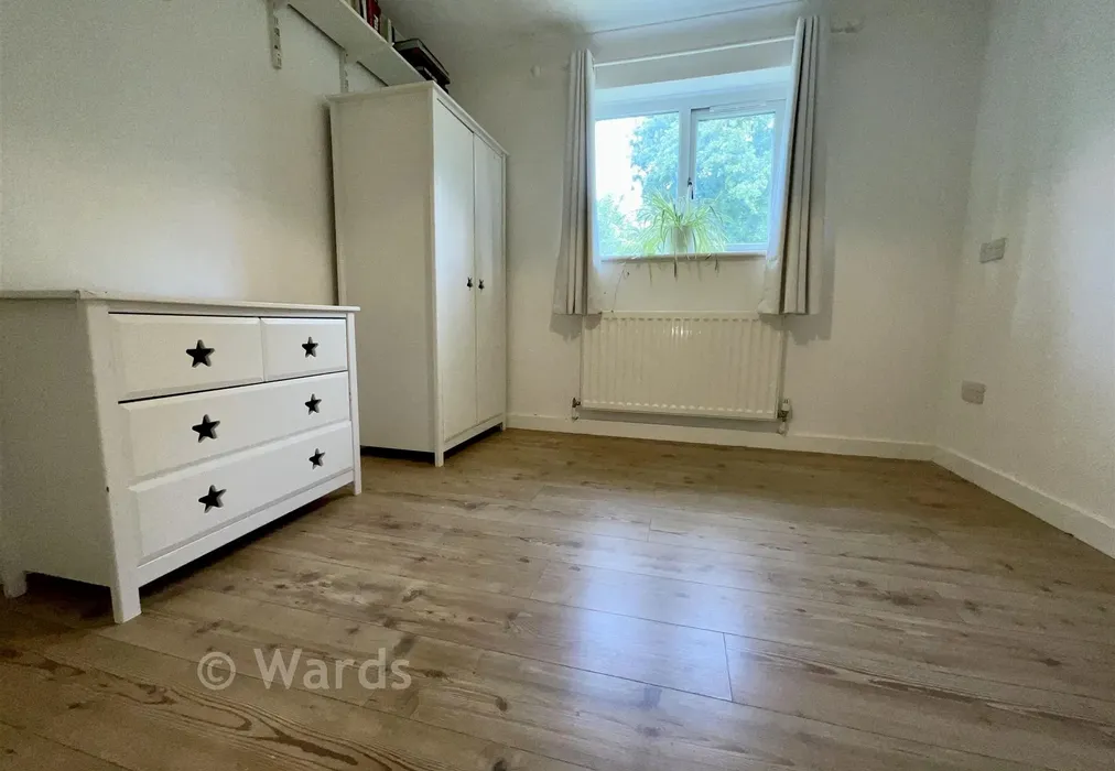 Bedroom 5 - Swallow Road, Birds Estate, Larkfield, Kent - Wards of Kent