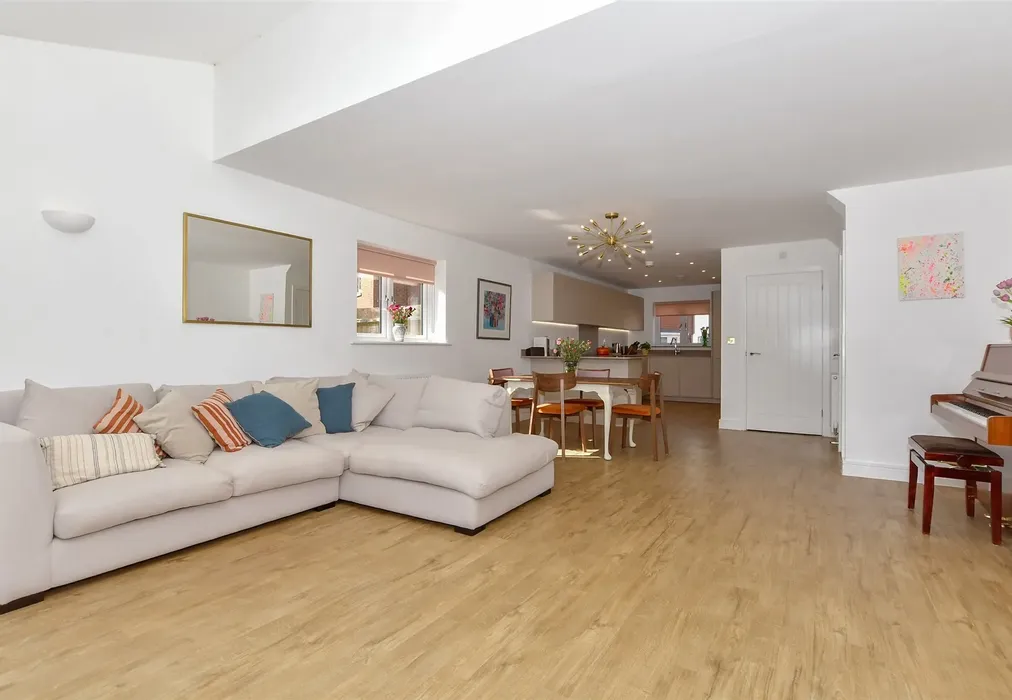 Lounge/Diner - Seymour Drive, Marden, Tonbridge, Kent - Wards of Kent