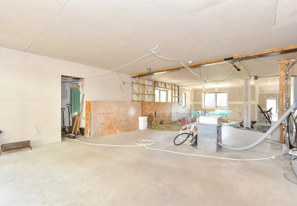 Kitchen/Dining Area - Burpham, Arundel, West Sussex - Wards of Kent