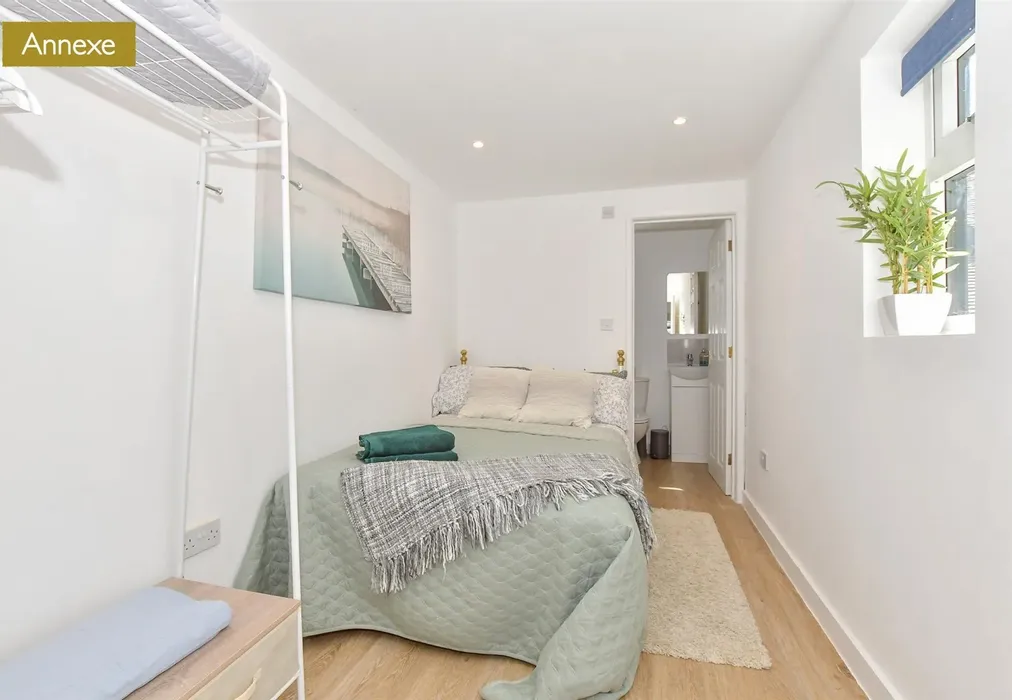 Annexe Interior - The Street, petham, Canterbury, Kent - Wards of Kent