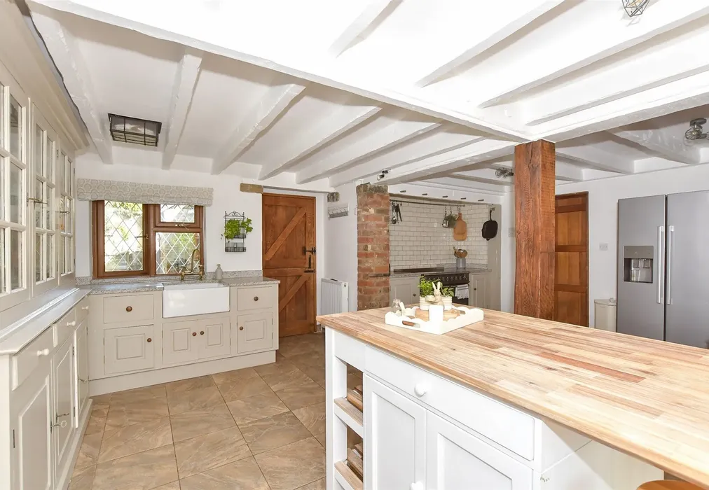 Kitchen - The Street, petham, Canterbury, Kent - Wards of Kent
