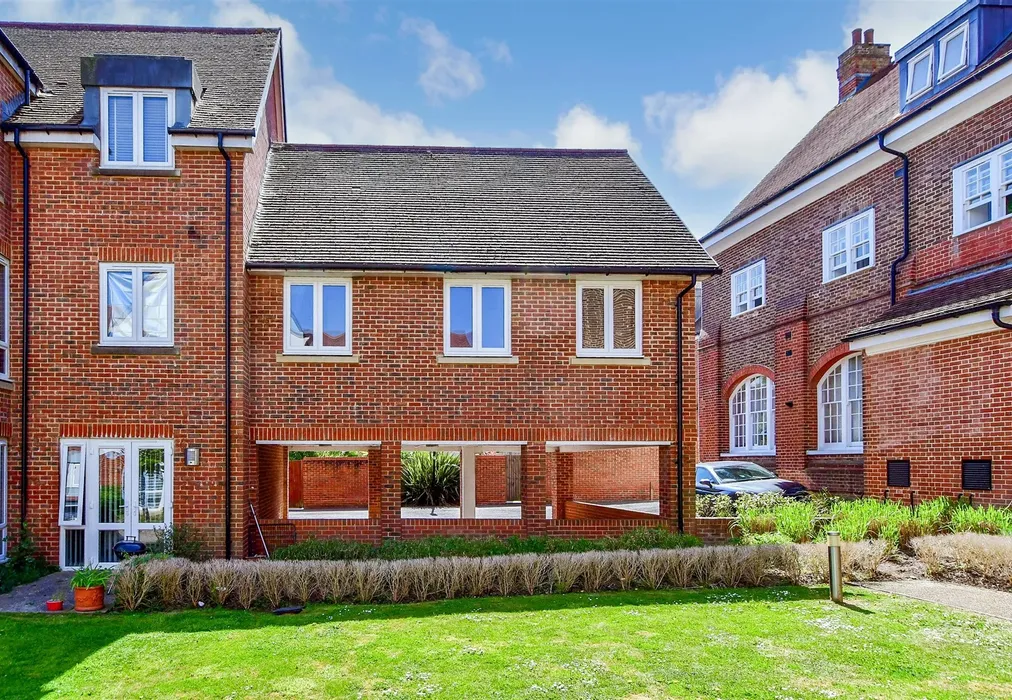 External (Web) 1 - Abbess Way, Waterlooville, Hampshire - Wards of Kent