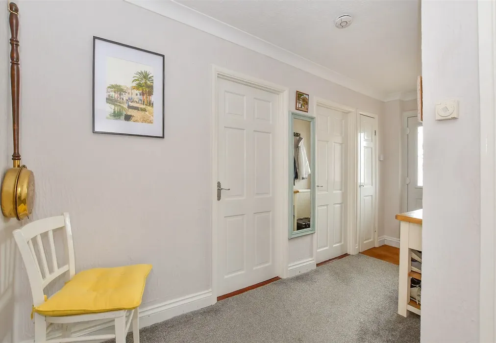 Entrance Hall - Rosemary Avenue, Minster-On-Sea, Sheerness, Kent - Wards of Kent