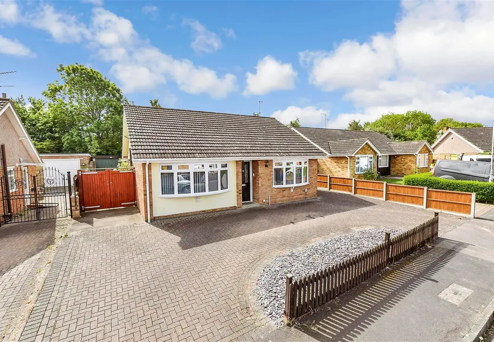 Front (Web) - Rosemary Avenue, Minster-On-Sea, Sheerness, Kent - Wards of Kent