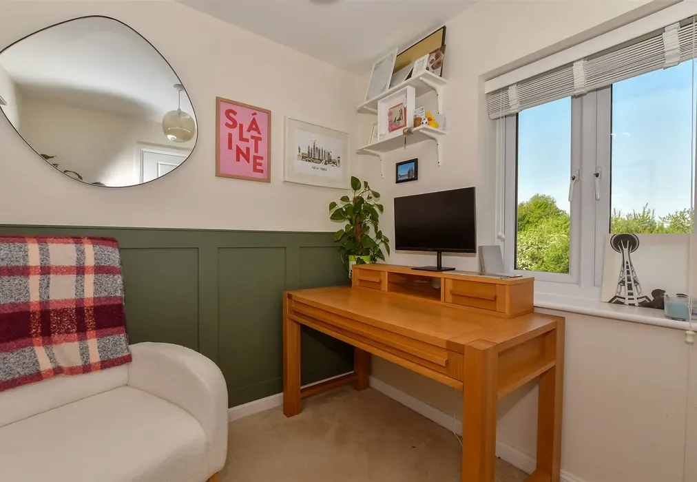Bedroom 3 - Southfields Way, Harrietsham, Maidstone, Kent - Wards of Kent