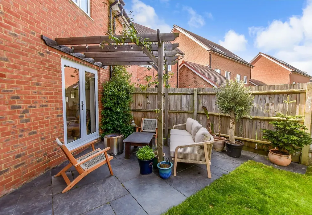 Rear Garden - Southfields Way, Harrietsham, Maidstone, Kent - Wards of Kent