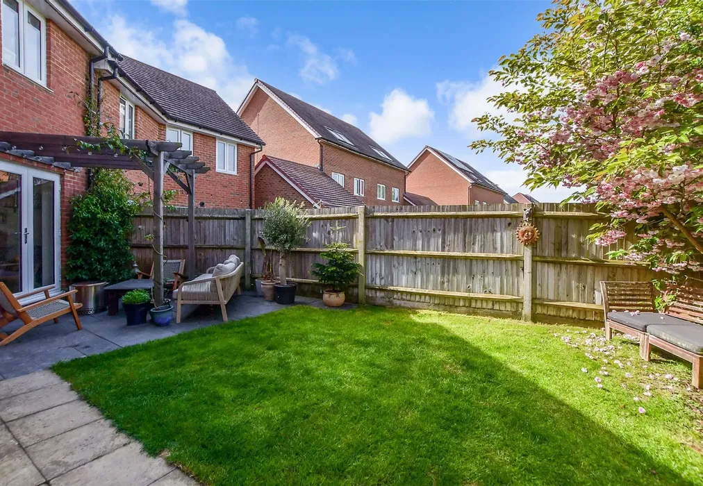 Rear Garden - Southfields Way, Harrietsham, Maidstone, Kent - Wards of Kent