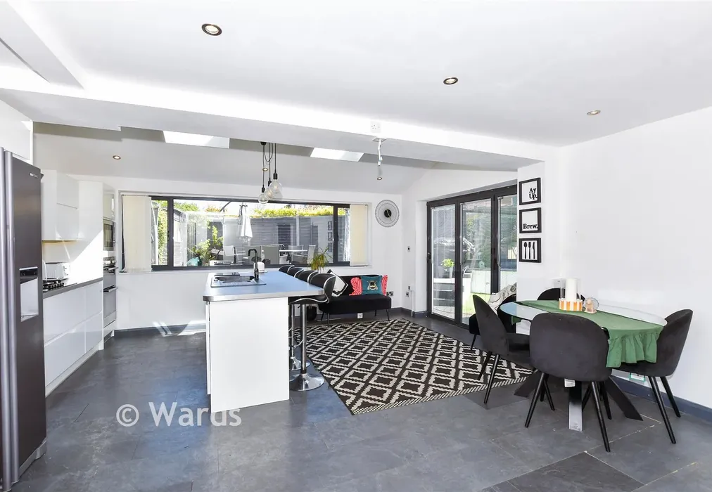 Kitchen/Diner - Meadow Crescent, Upper Halling, Rochester, Kent - Wards of Kent