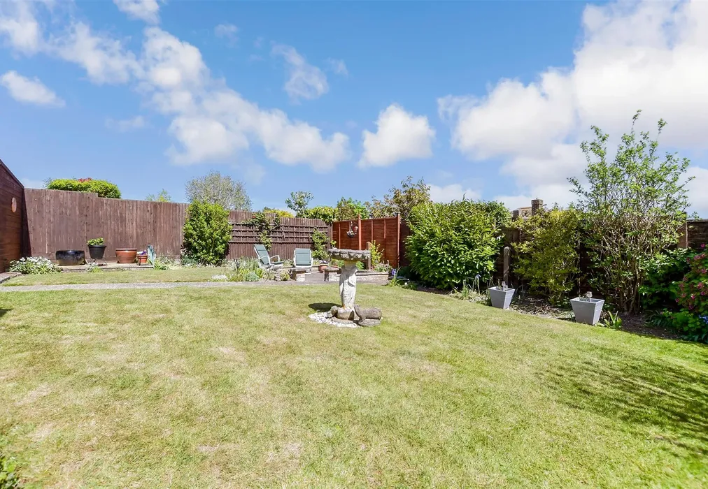 Rear Garden - Langdale Avenue, Ramsgate, Kent - Wards of Kent