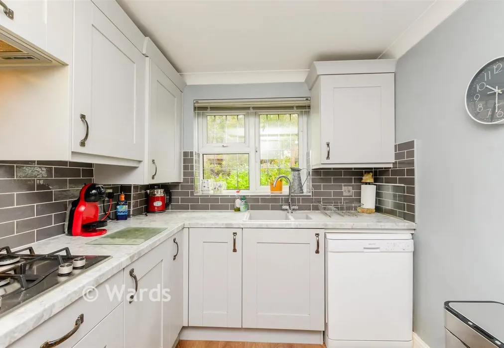 Kitchen - Silver Tree Close, Walderslade Woods, Chatham, Kent - Wards of Kent