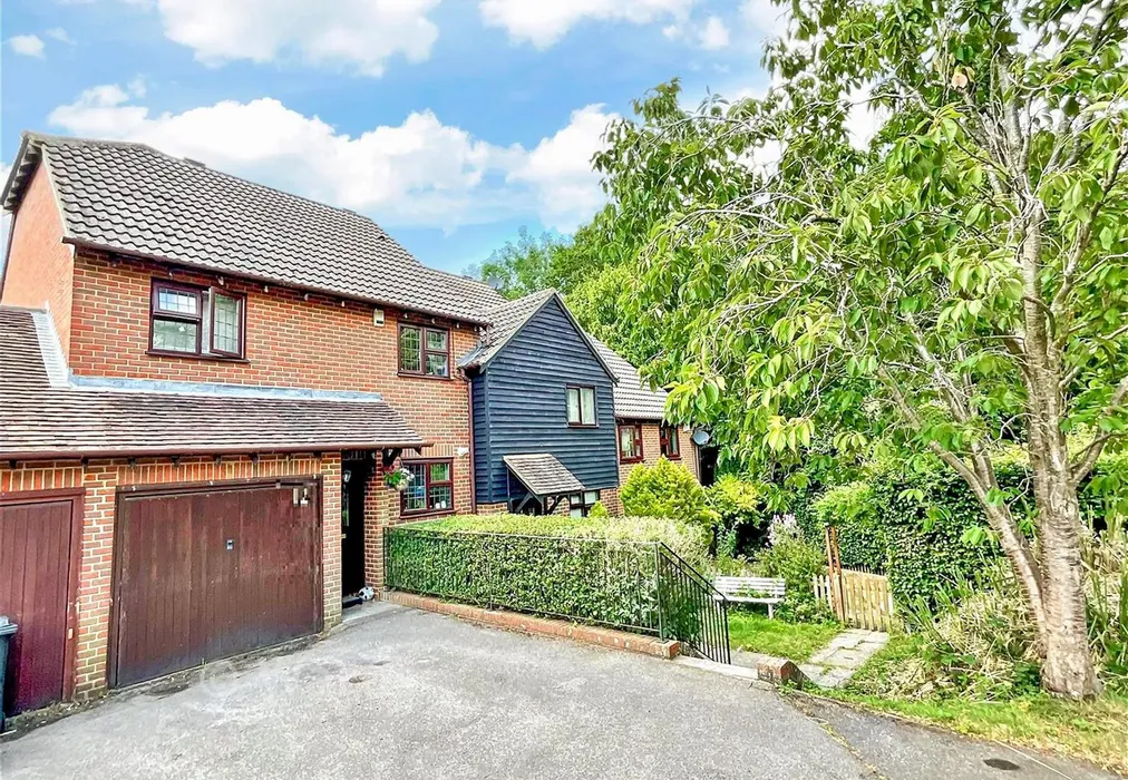 Front - Silver Tree Close, Walderslade Woods, Chatham, Kent - Wards of Kent