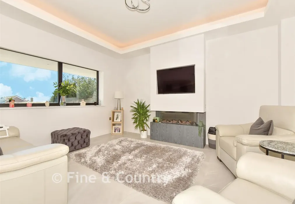 Lounge - North Foreland Avenue, Broadstairs, Kent - Wards of Kent