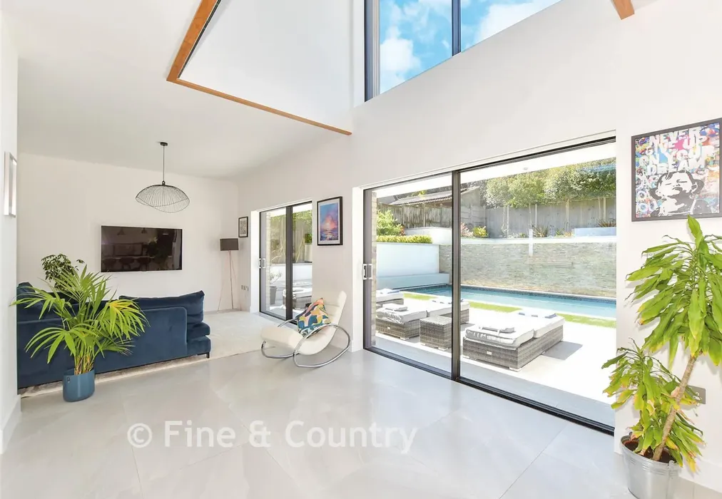Dining Area - North Foreland Avenue, Broadstairs, Kent - Wards of Kent