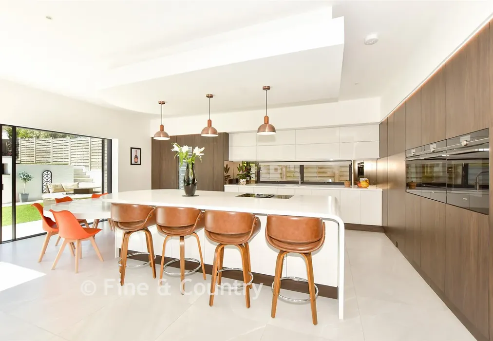 Kitchen/Breakfast Room - North Foreland Avenue, Broadstairs, Kent - Wards of Kent