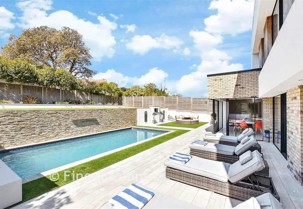 External Feature - North Foreland Avenue, Broadstairs, Kent - Wards of Kent