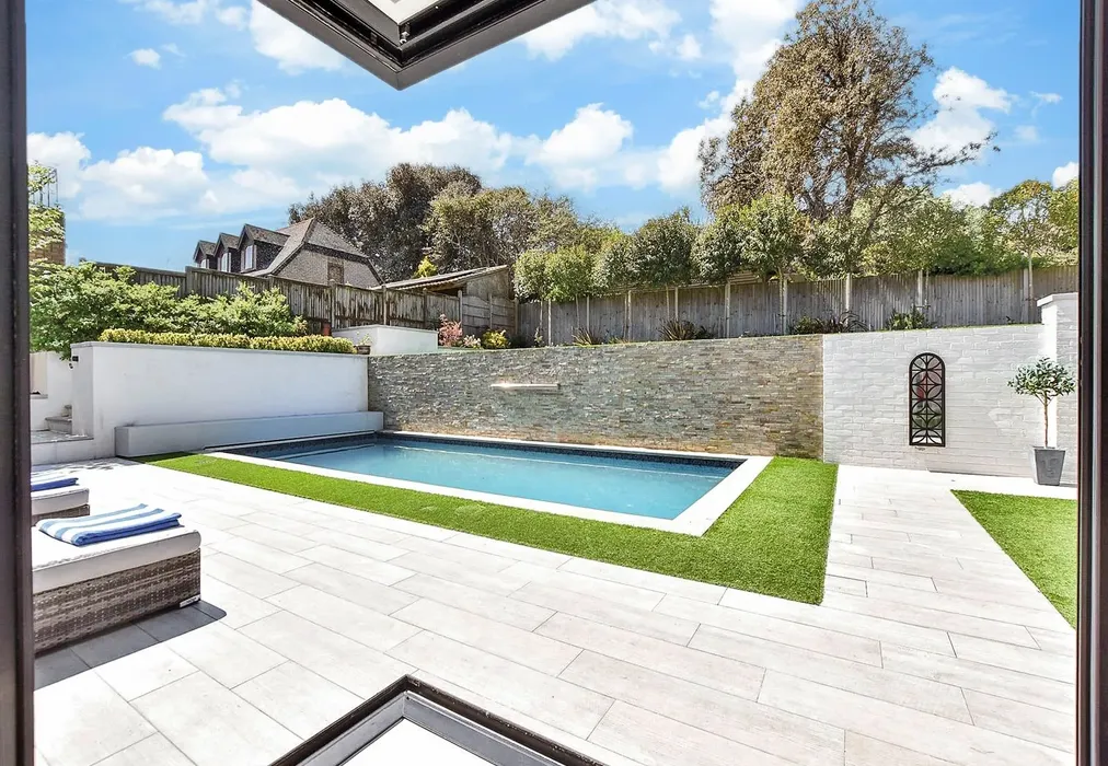 External Lifestyle - North Foreland Avenue, Broadstairs, Kent - Wards of Kent