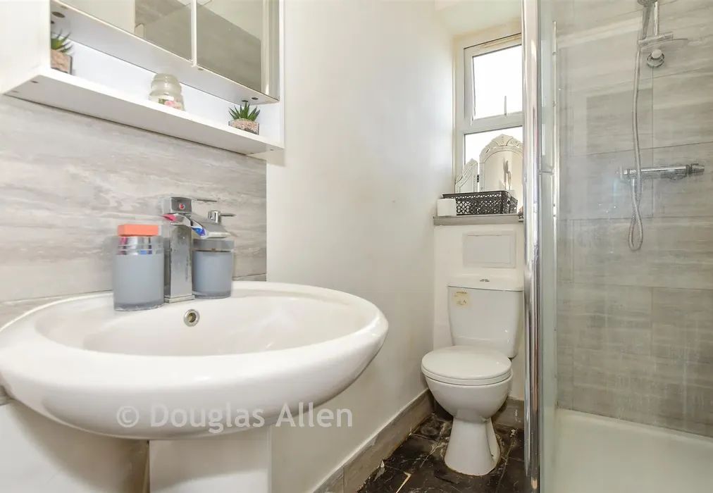 Shower Room - Woodlands Road, Ilford, Essex - Wards of Kent