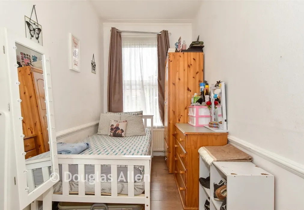 Bedroom 3 - Woodlands Road, Ilford, Essex - Wards of Kent