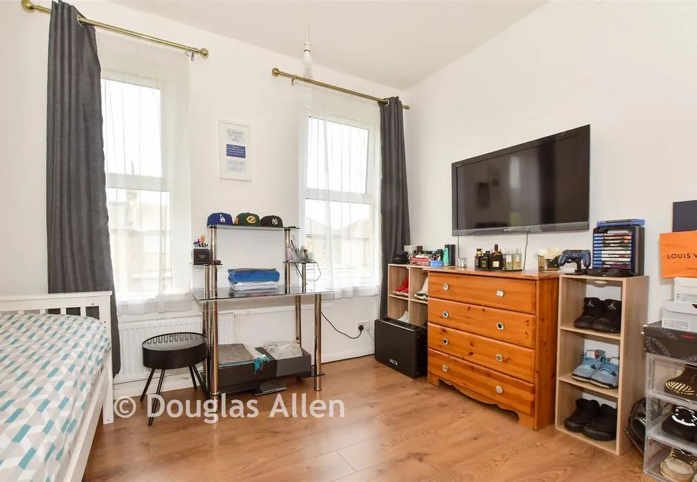 Bedroom 2 - Woodlands Road, Ilford, Essex - Wards of Kent