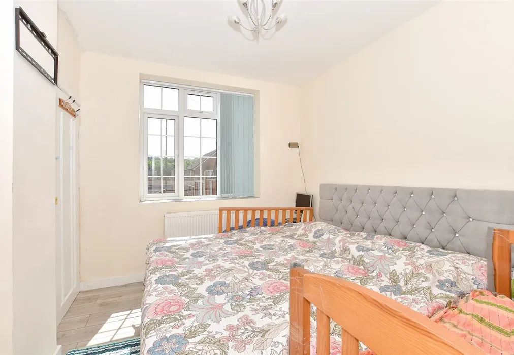 Bedroom 1 - America Lane, Haywards Heath, West Sussex - Wards of Kent