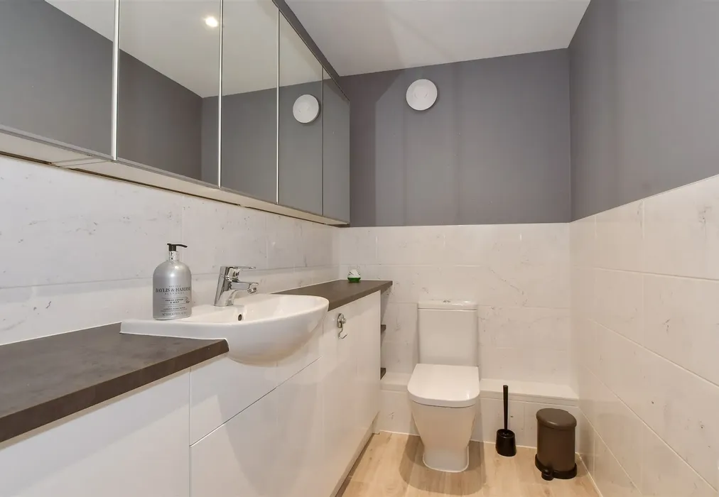 Cloakroom - Forge Wood, Crawley, West Sussex - Wards of Kent