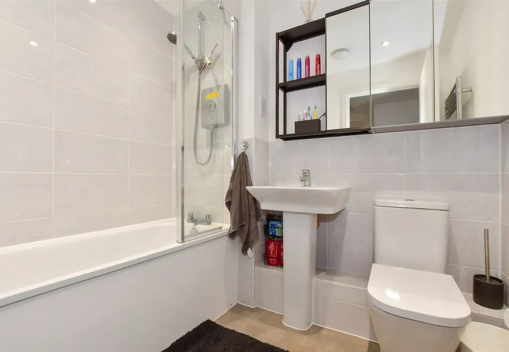 Bathroom - Forge Wood, Crawley, West Sussex - Wards of Kent