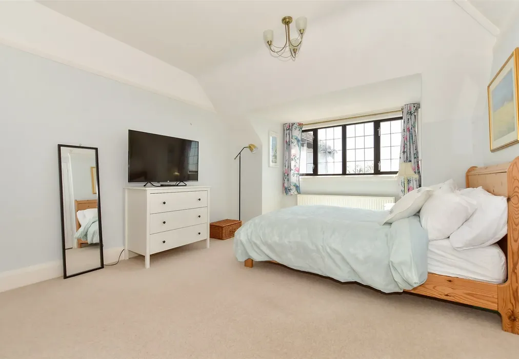 Bedroom 2 - London Road, Ramsgate, Kent - Wards of Kent