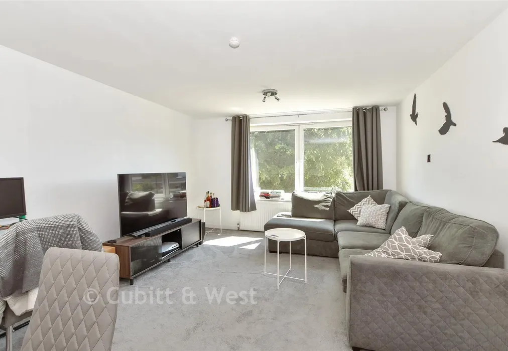 Lounge - Bramley Hill, South Croydon, Surrey - Wards of Kent