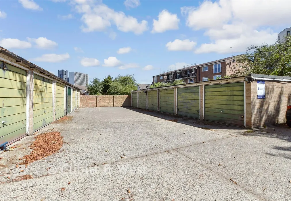 Garage - Bramley Hill, South Croydon, Surrey - Wards of Kent