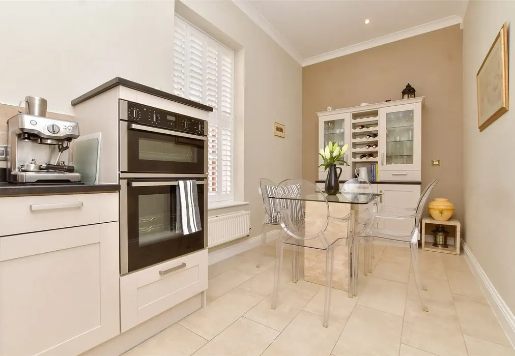 Kitchen / Diner - Upper Lodge Way, Coulsdon, Surrey - Wards of Kent